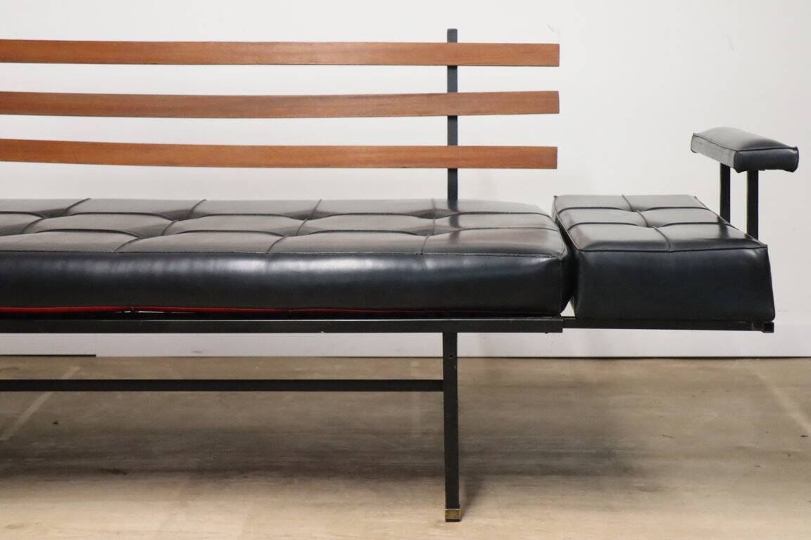 Vintage "Daybed" sofa bench in metal and imitation leather, 1950