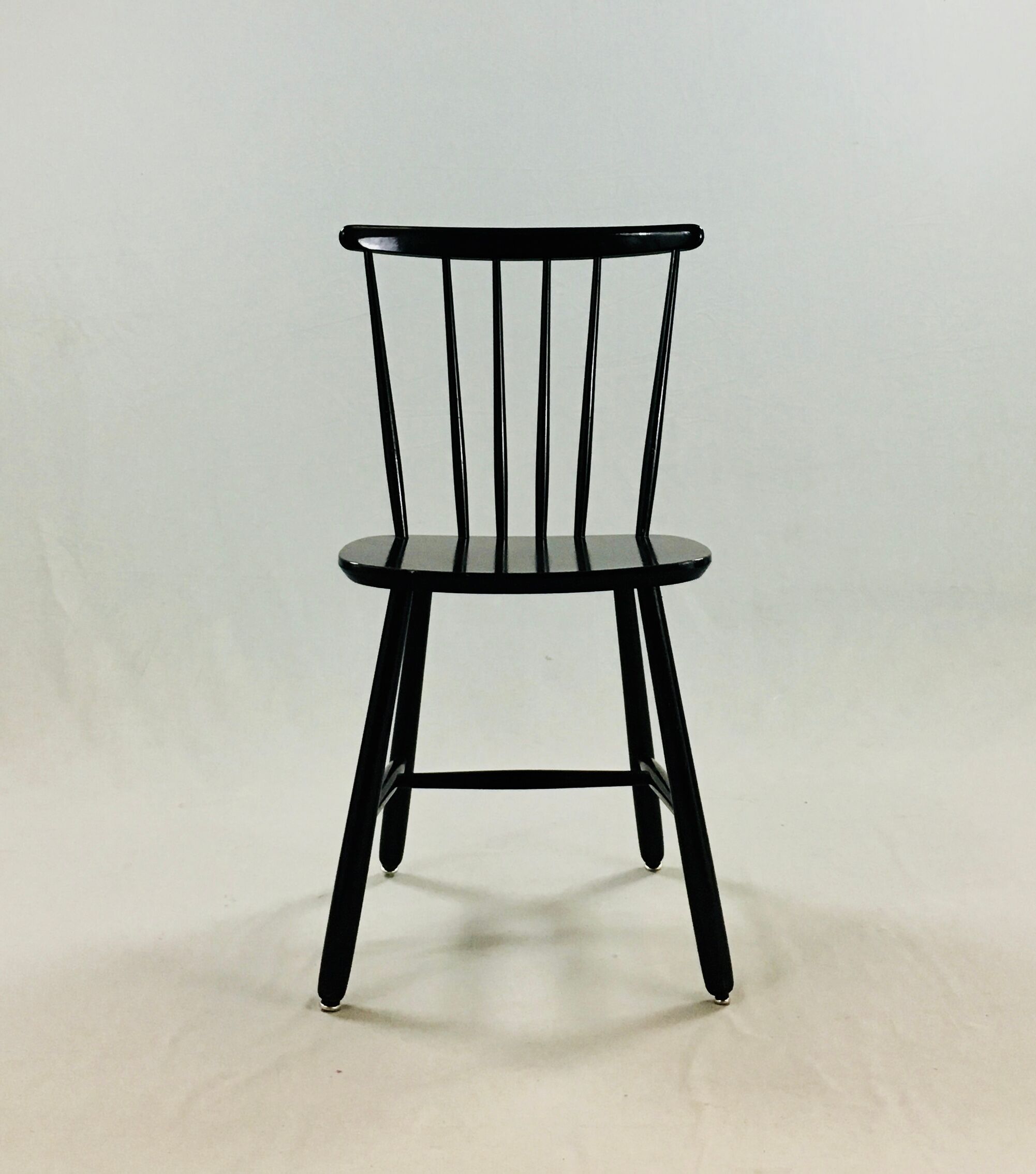 A set of 6 chairs