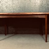 Table extensible en palissandre danois du milieu du siècle.