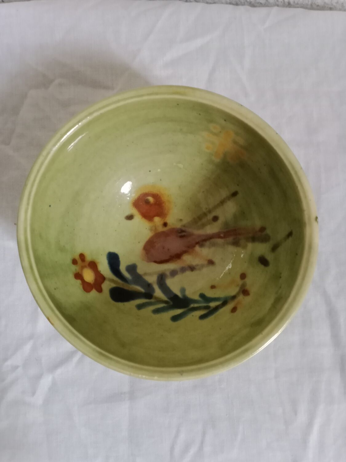 Decorated glazed ceramic bowls
