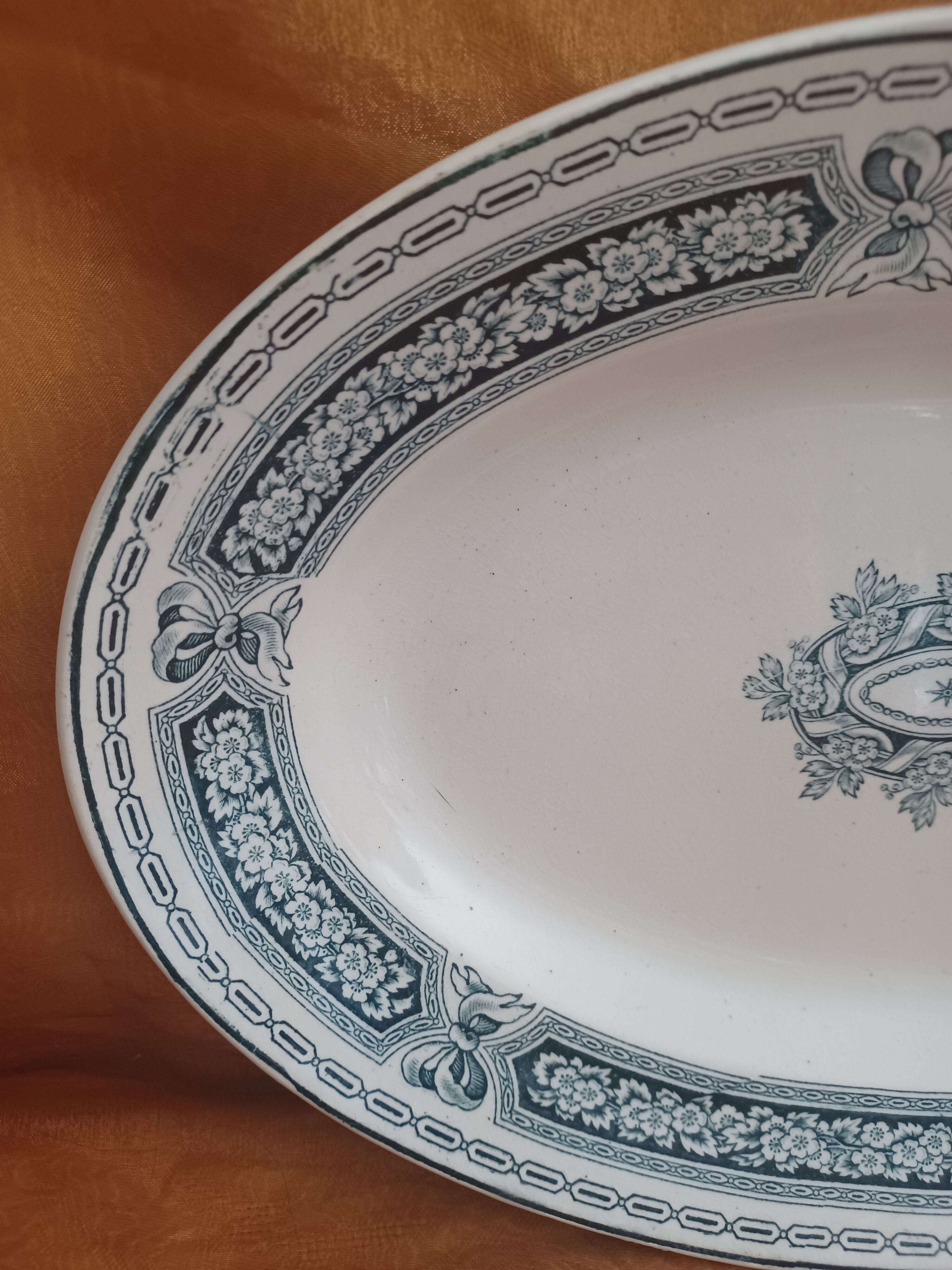 Iron Earth Oval Dish. Saint-Amand and Hamage