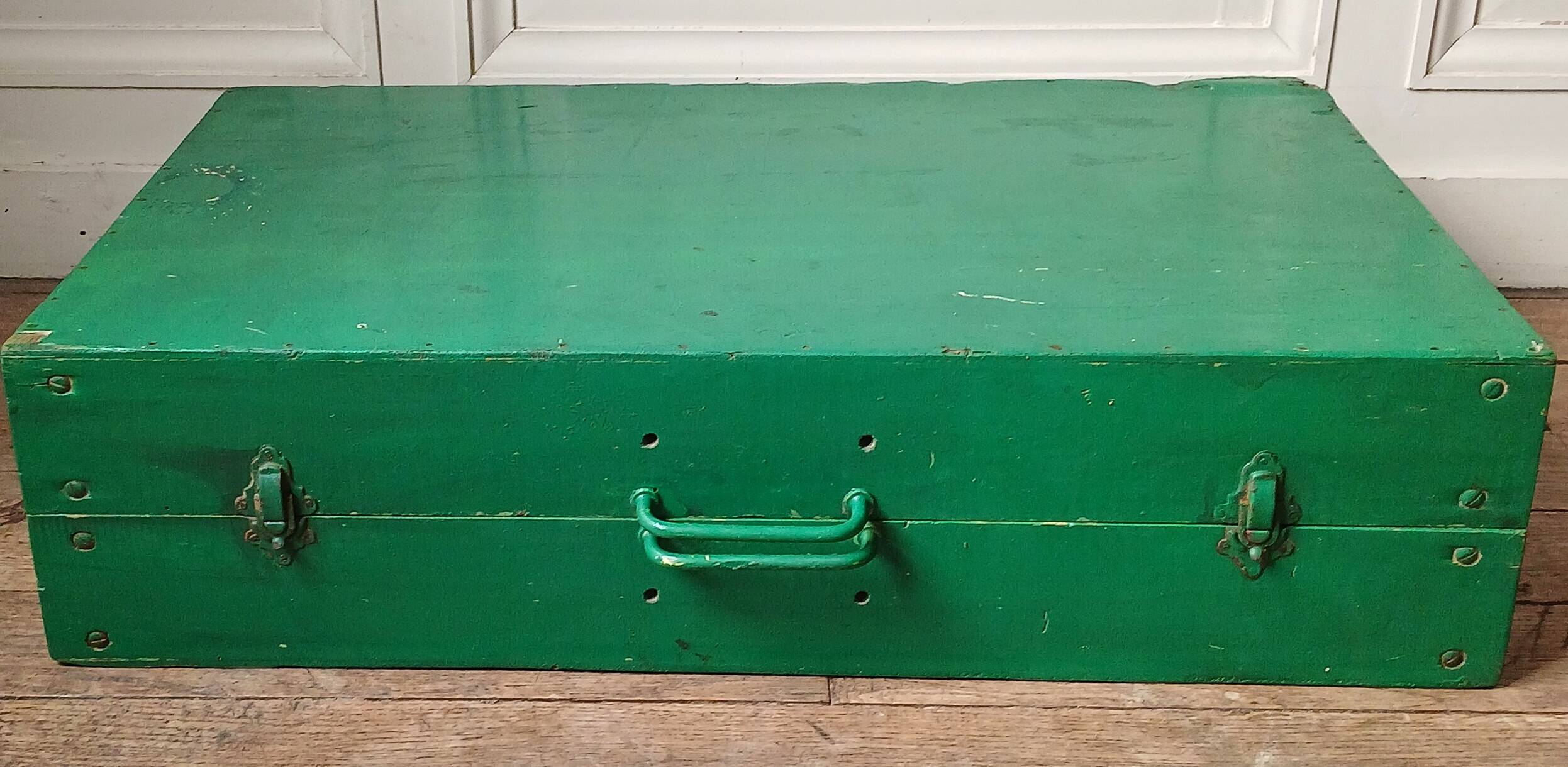 Green folding wooden table/suitcase