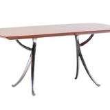 Ribbed table