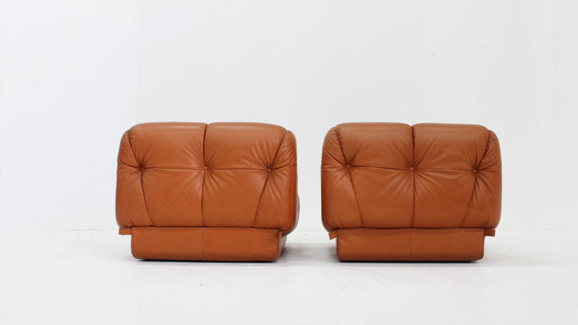 Set of vintage Mimo Padova Nuvolone lounge chairs in cognac leather, Italy, 1970s