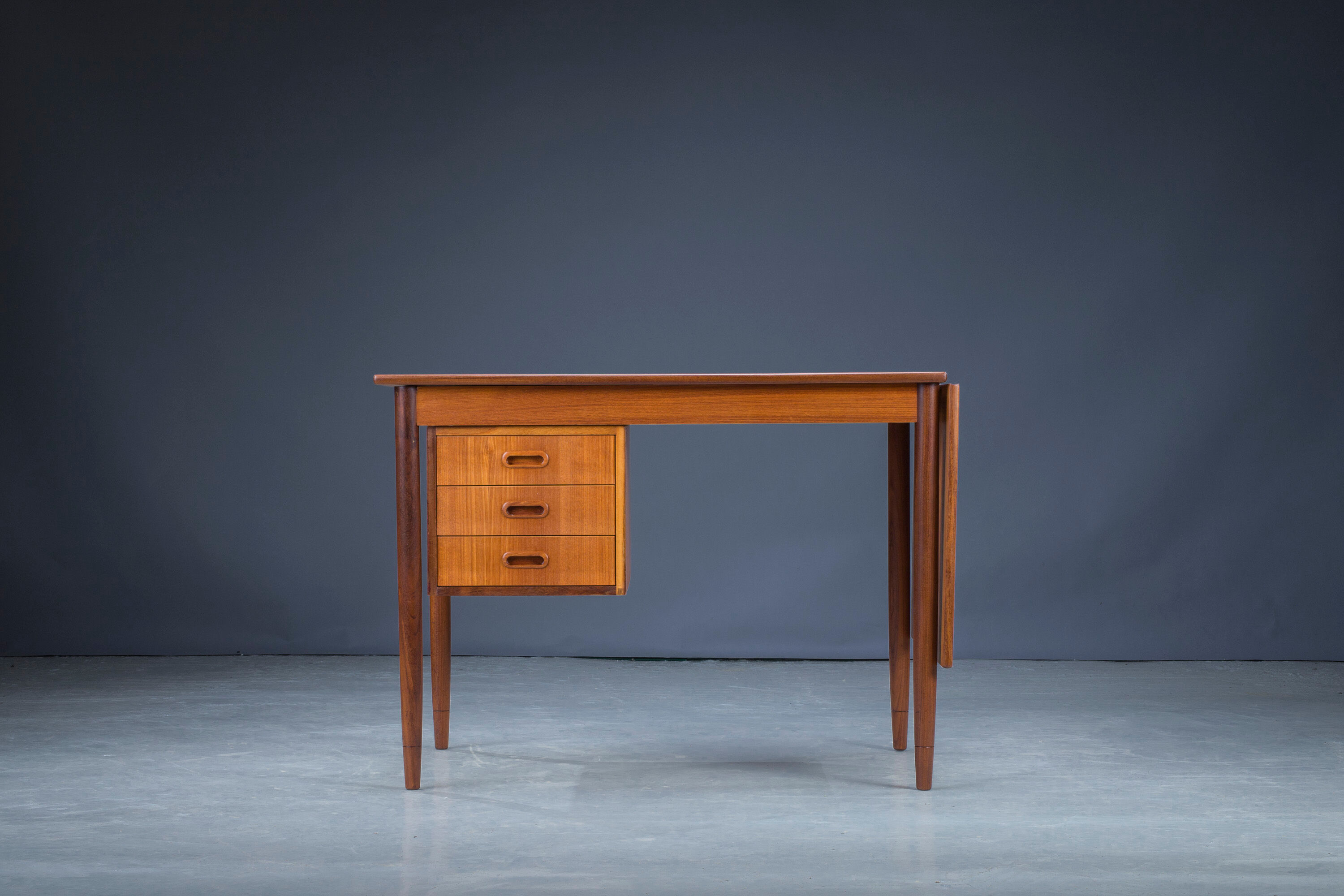Mid-century teak Danish Desk, 1960