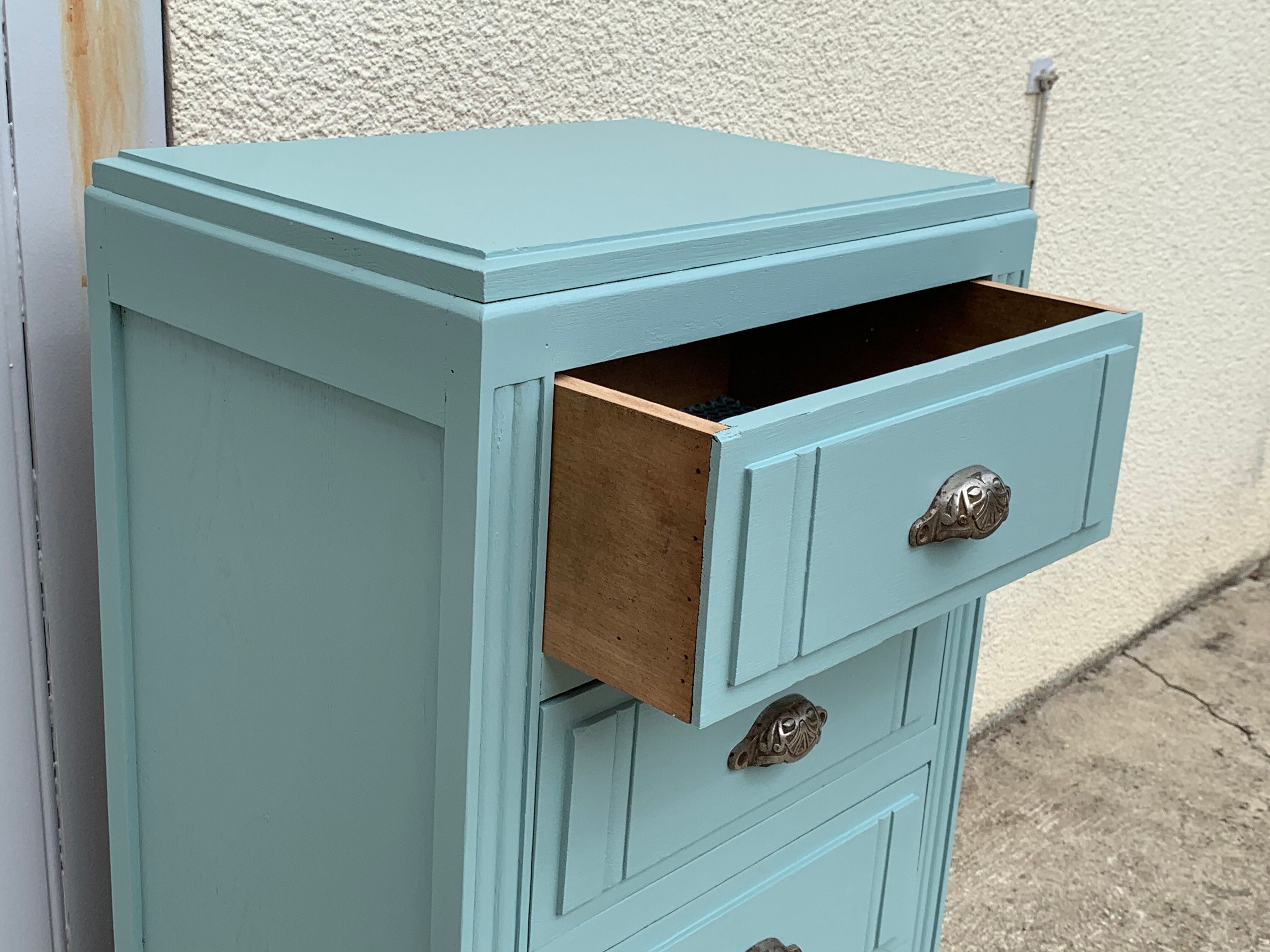 Art Deco dresser handles shells 1930