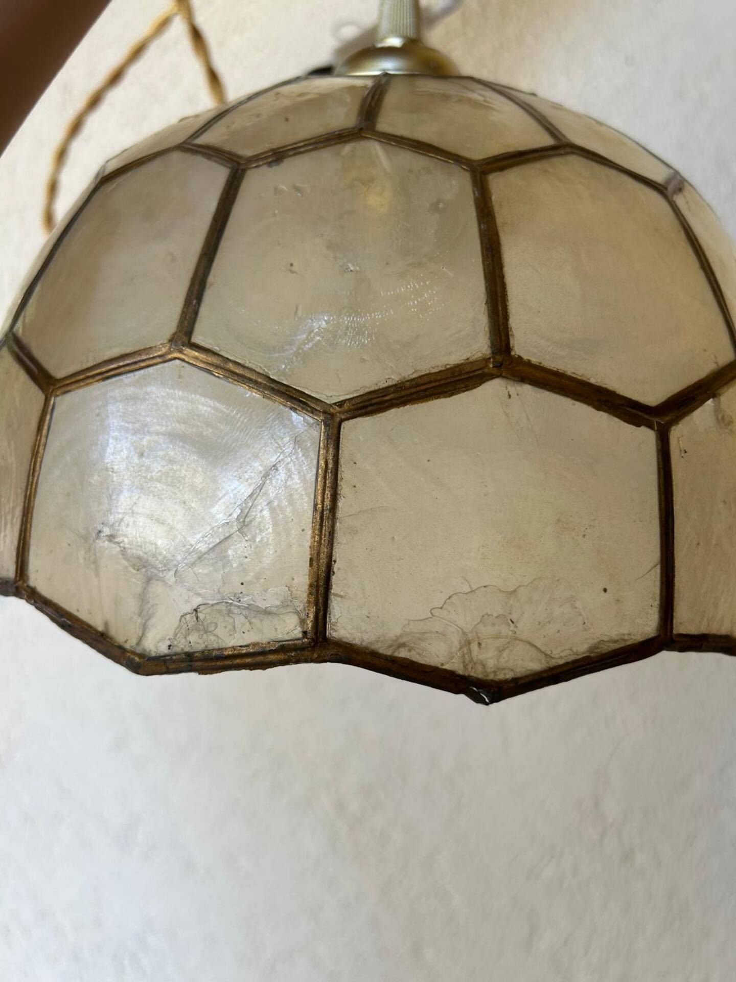Vintage mother-of-pearl pendant