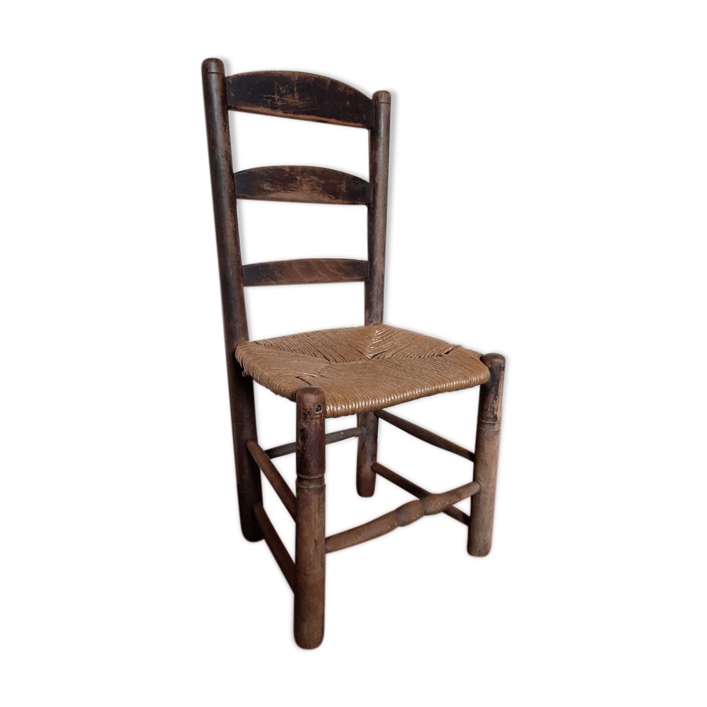 Chaise en bois et paille ancienne