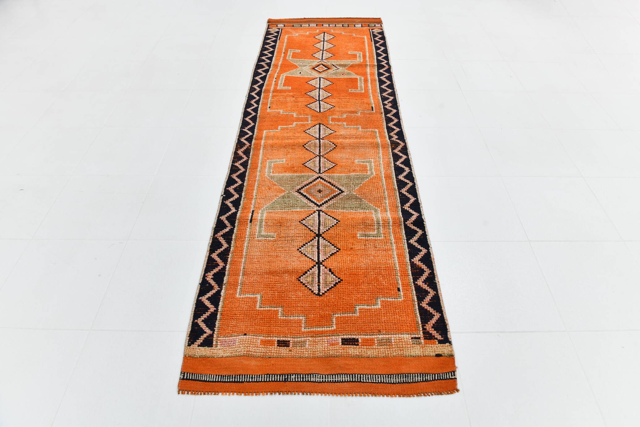 Pumkin Orange Pattern Vintage Runner Rug, 88x291 Cm