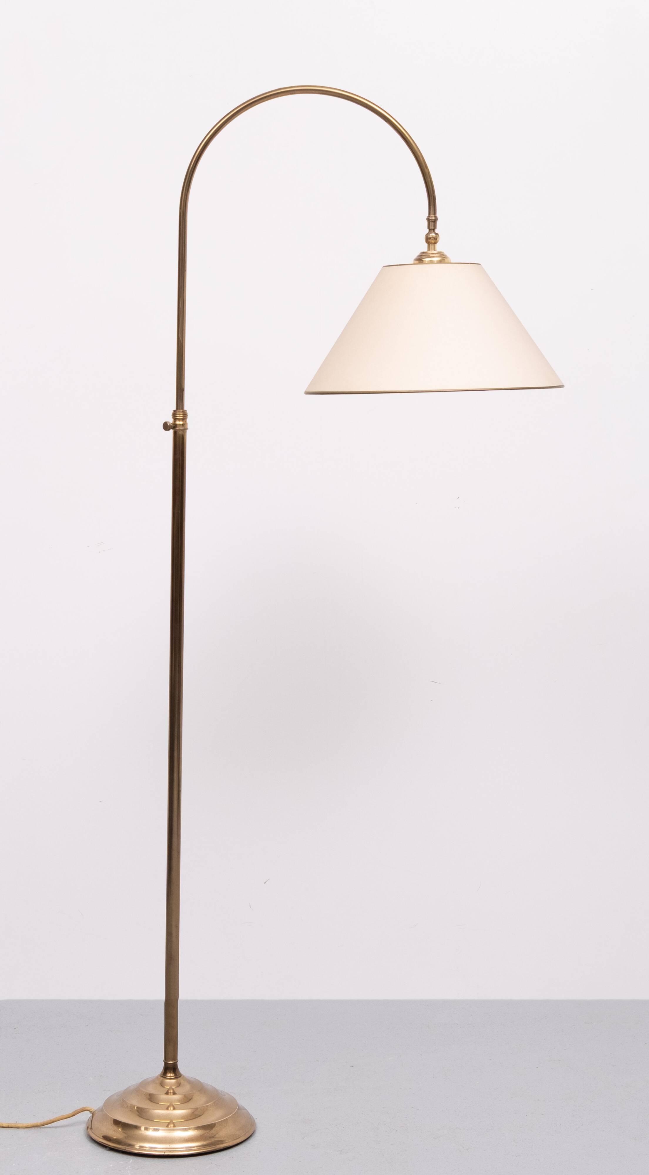Classic brass Floor Lamp with Curved Neck, 1950s