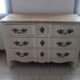 Commode arbalète
