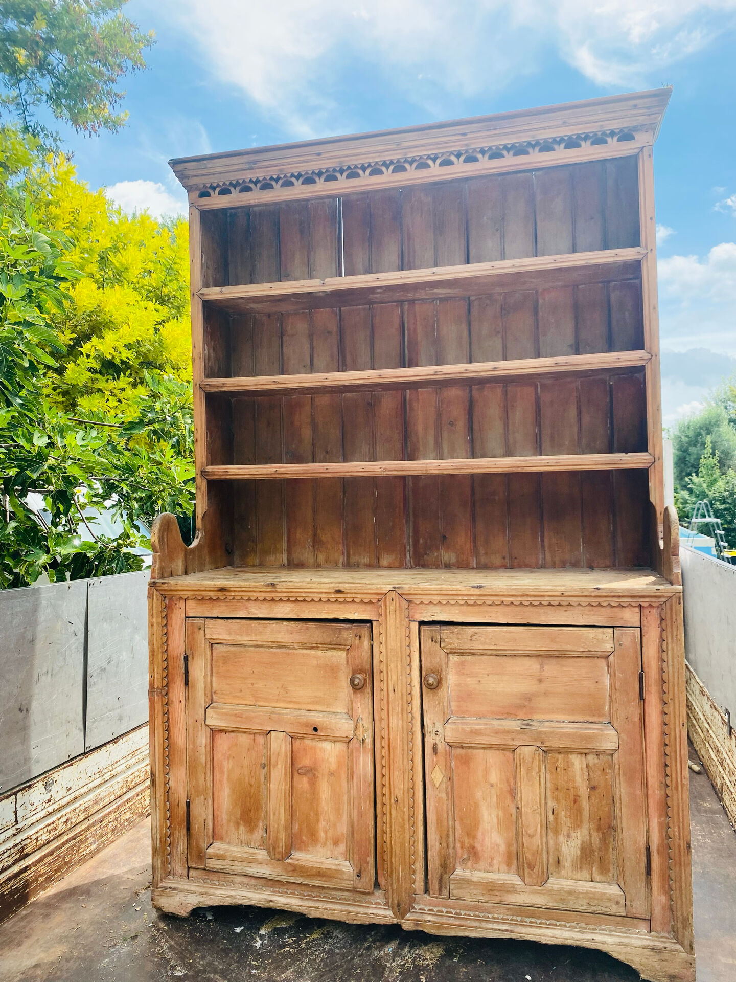 Vaisselier meuble bibliothèque