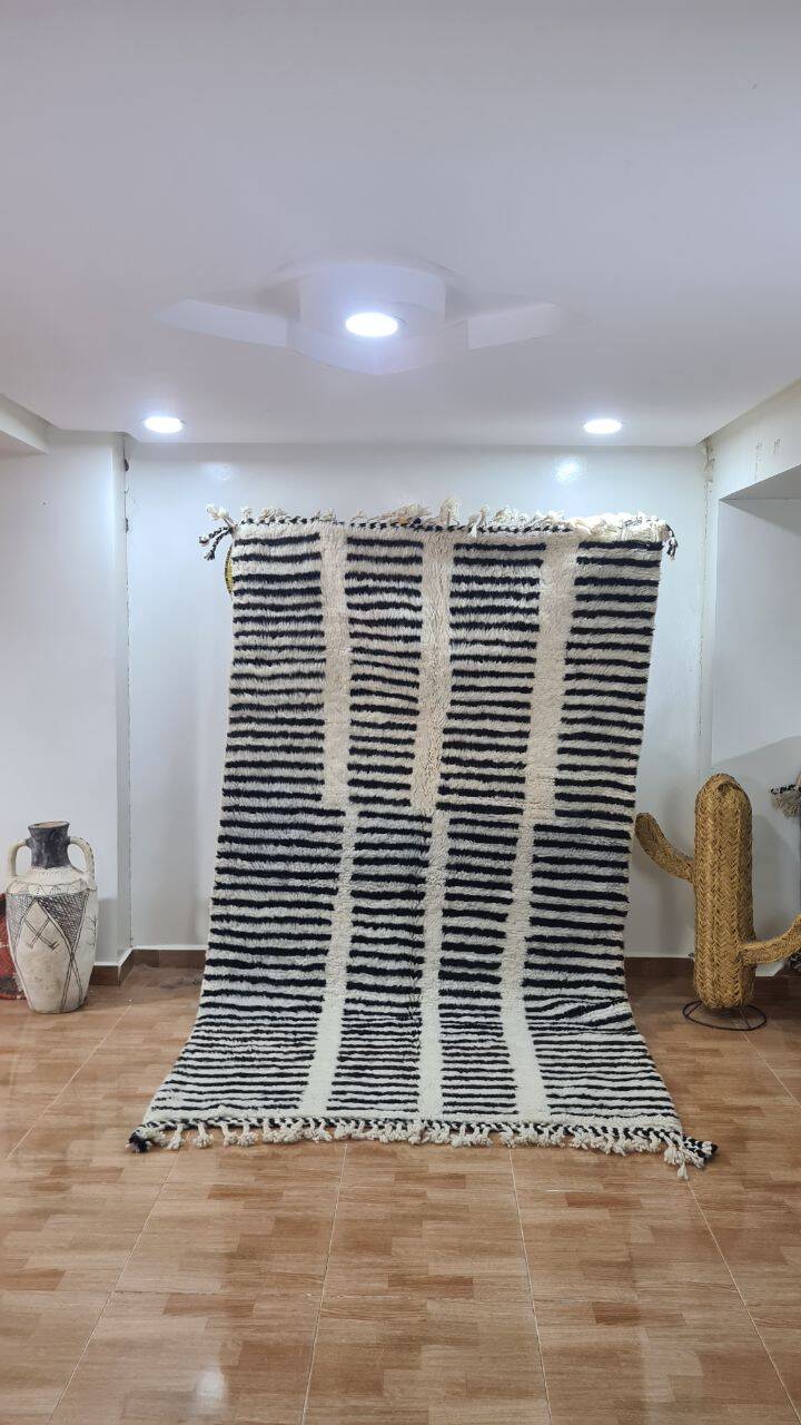 Handmade Berber wool rug 250x150 cm