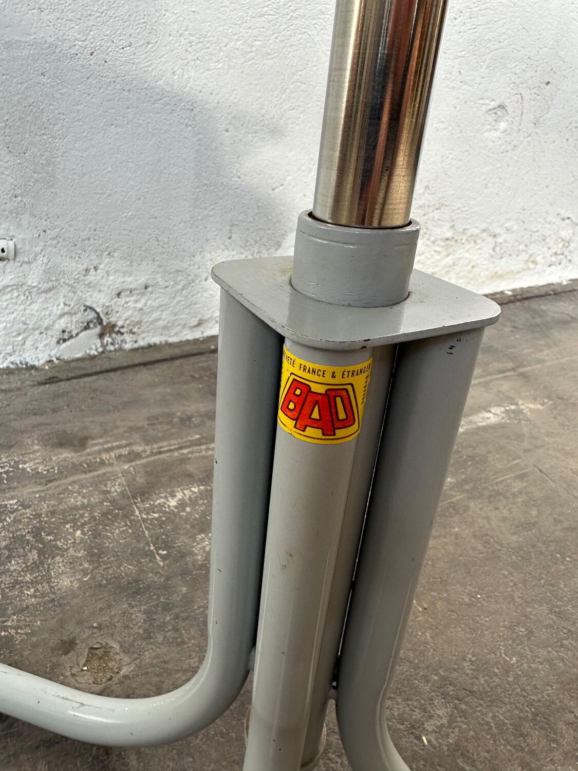 BAO industrial chair