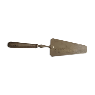 Old pie shovel silver metal