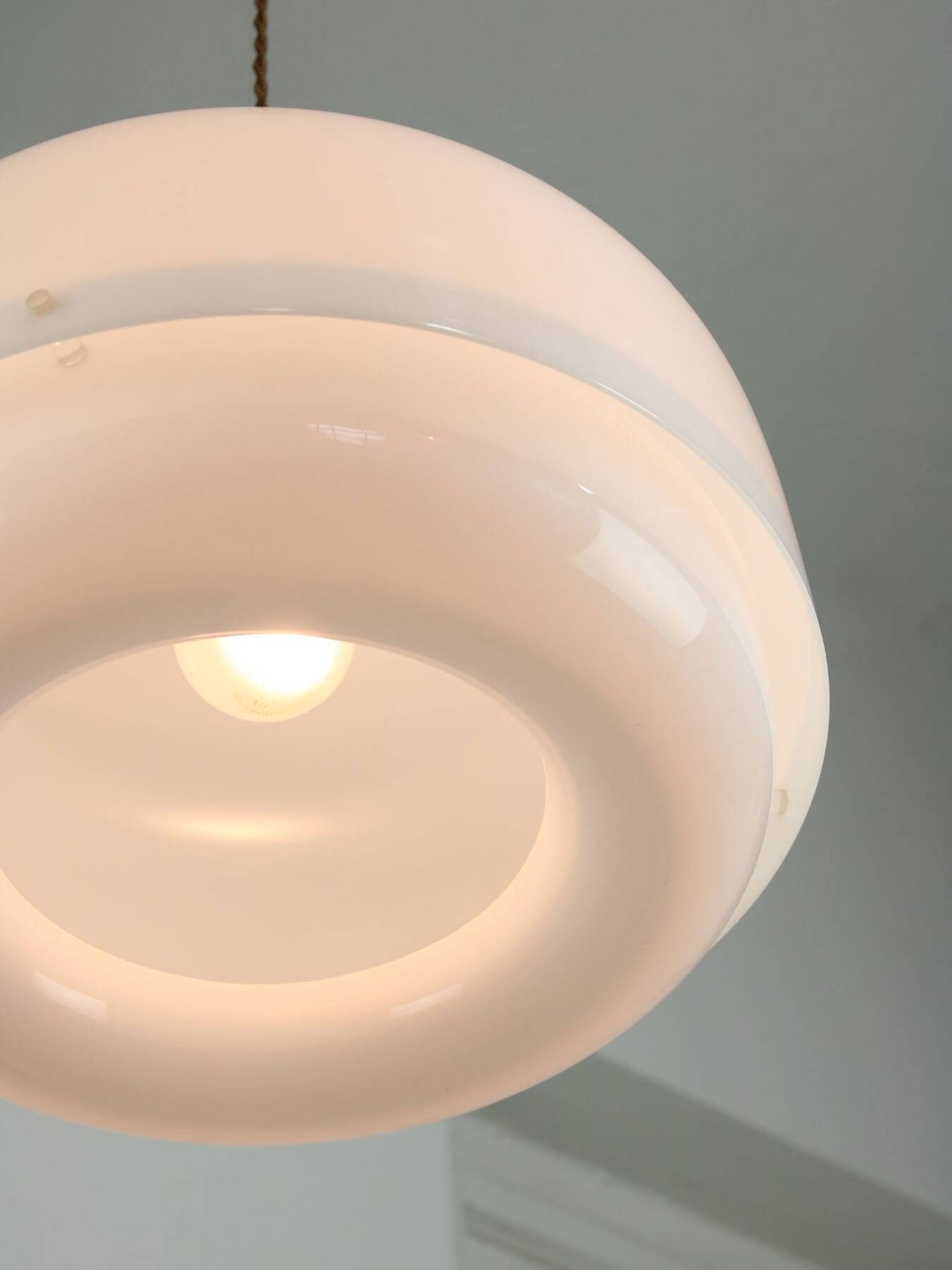 Italian White Medusa Pendant Lamp by Luigi Massoni for Guzzini, 1970s
