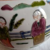 Teapot from China, generous shape, painted décor.