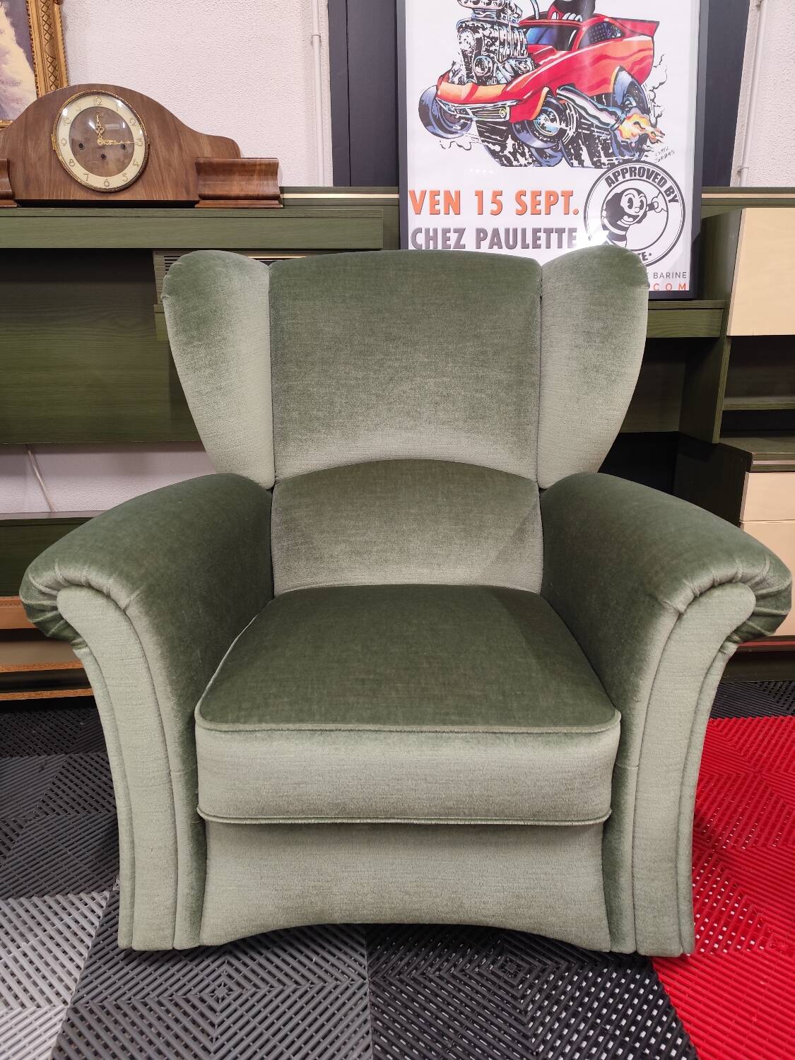 Vintage armchair in light green fabric from the 70s