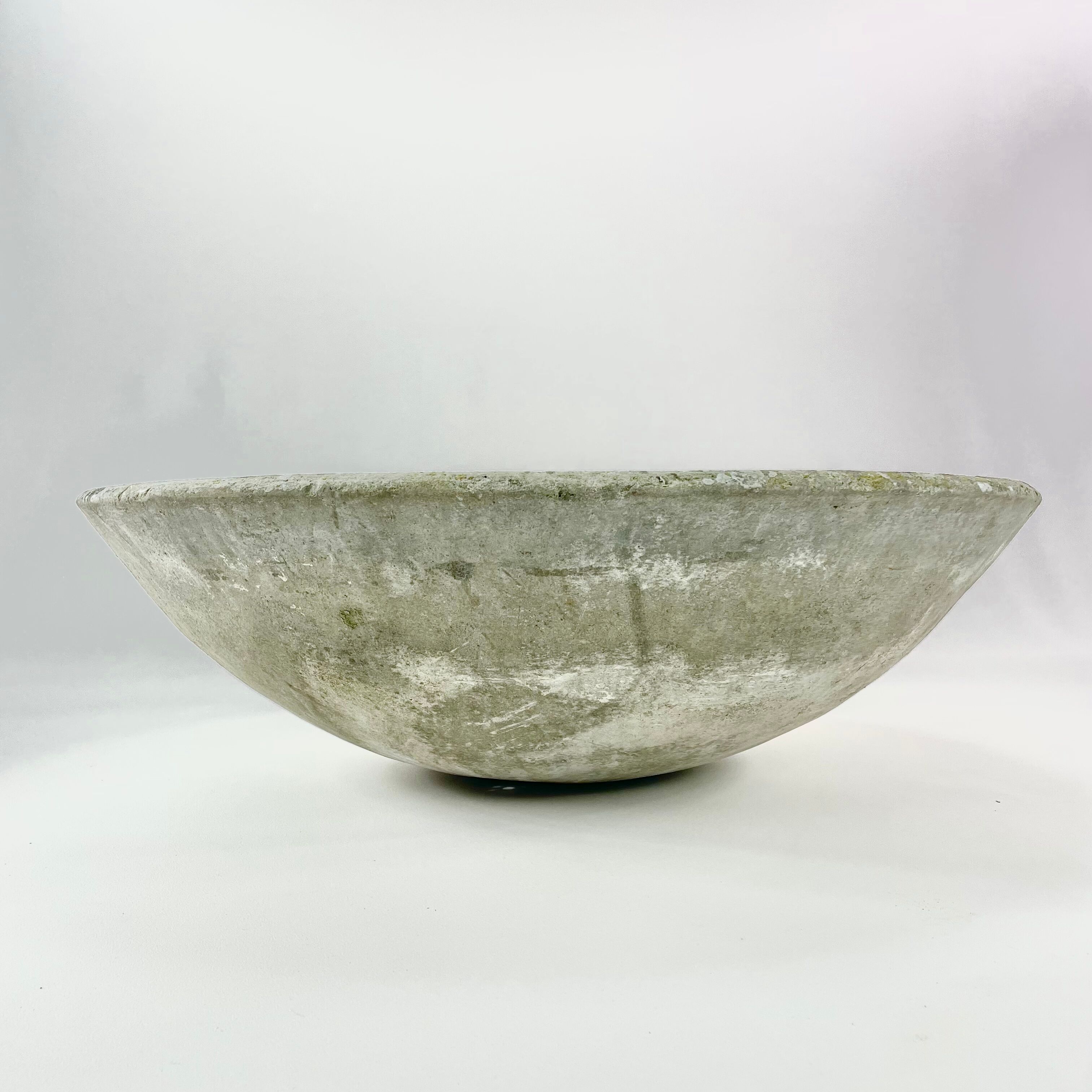 Vasque design René Pechère, Eternit