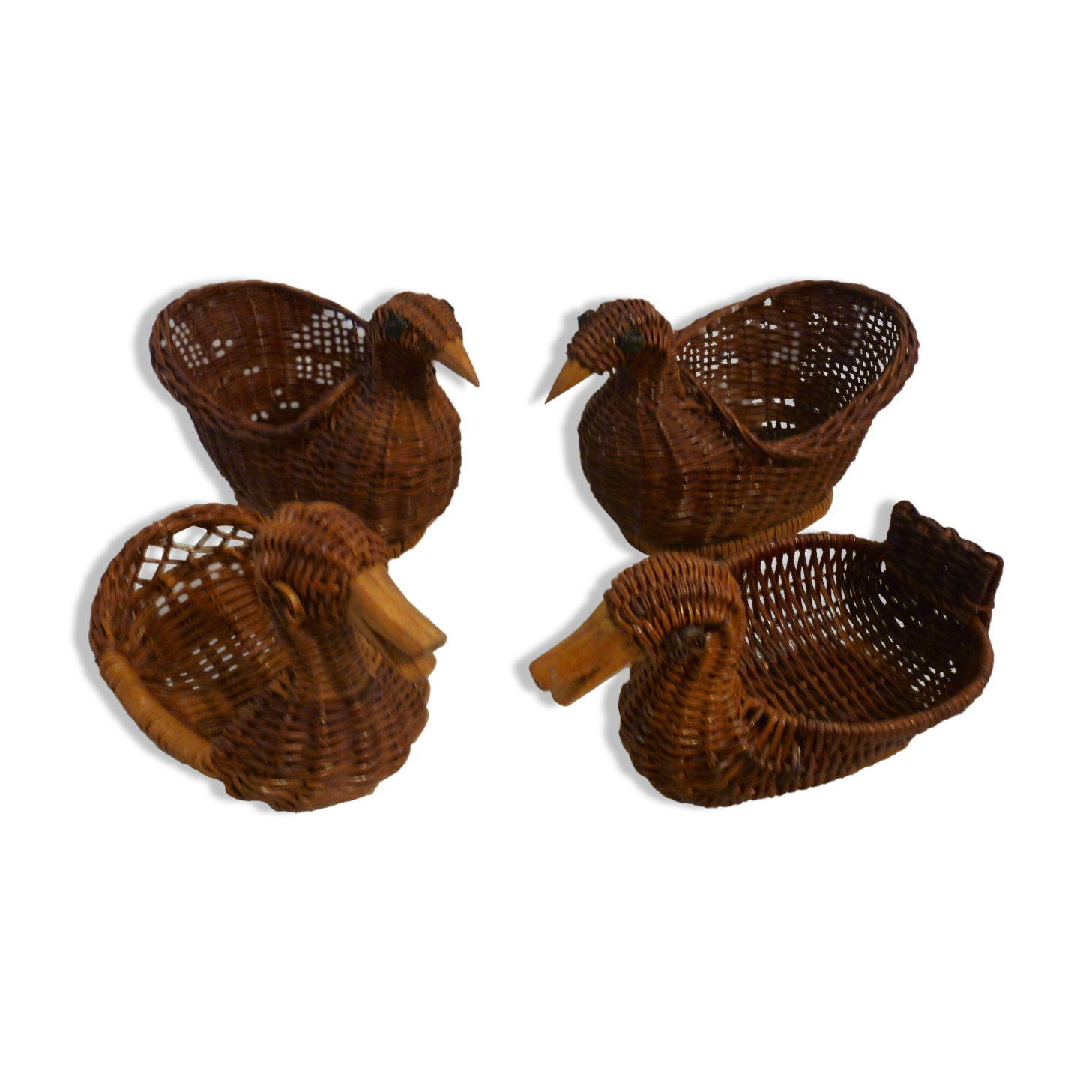 Mini baskets hens and ducks in rattan