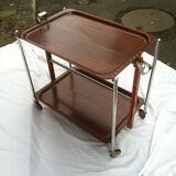 Folding wheels serving