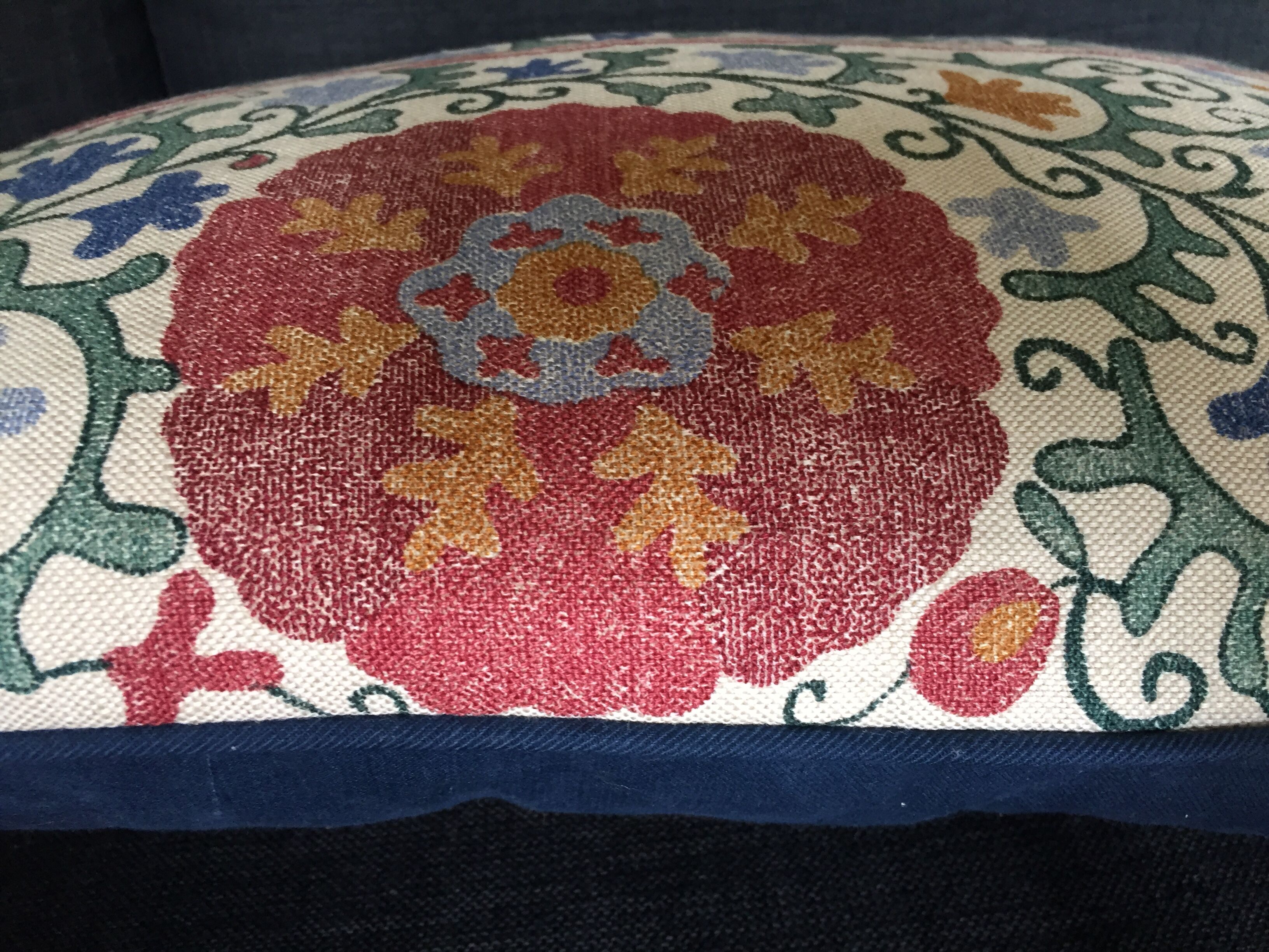 Decorative pillow case in linen and cotton  with suzani prints