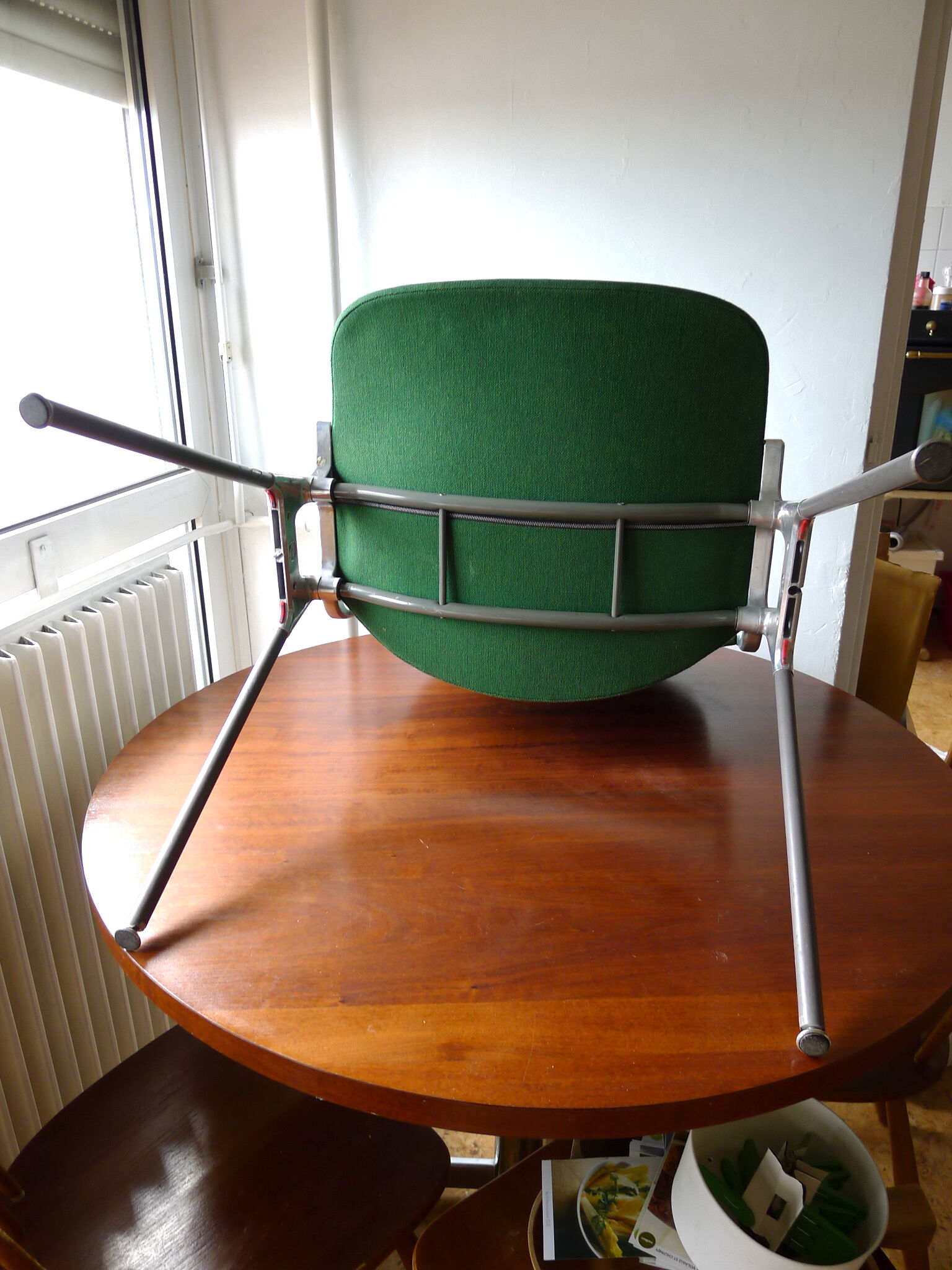 Chaise modèle DSC 106 par Giancarlo Piretti pour Castelli