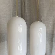 Paire de suspension opaline vintage 1970 forme cigare