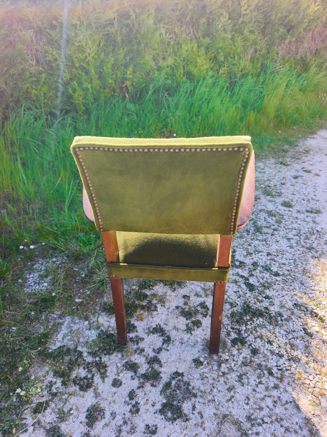 Set of 3 Art Deco bridge chairs in olive green velvet.