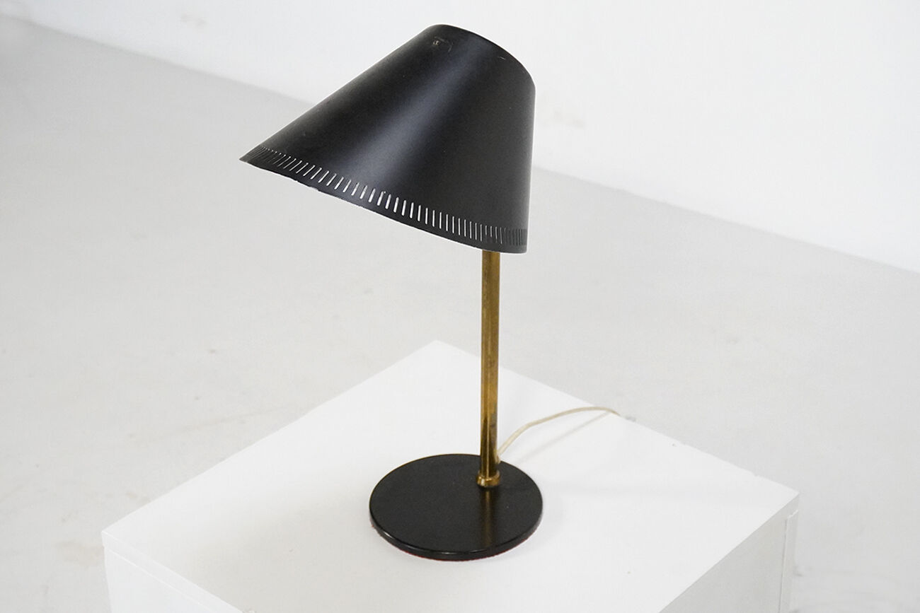 Model 9227 table lamp by Paavo Tynell for Idman, 1950s