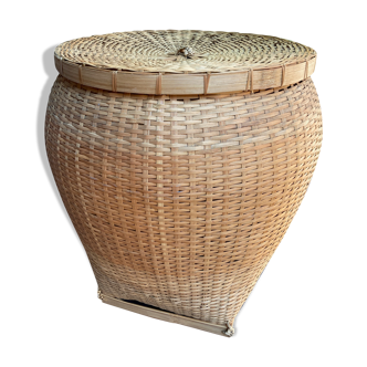 Covered bamboo basket