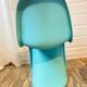 Chaise pour enfant turquoise de Verner Panton, Vitra