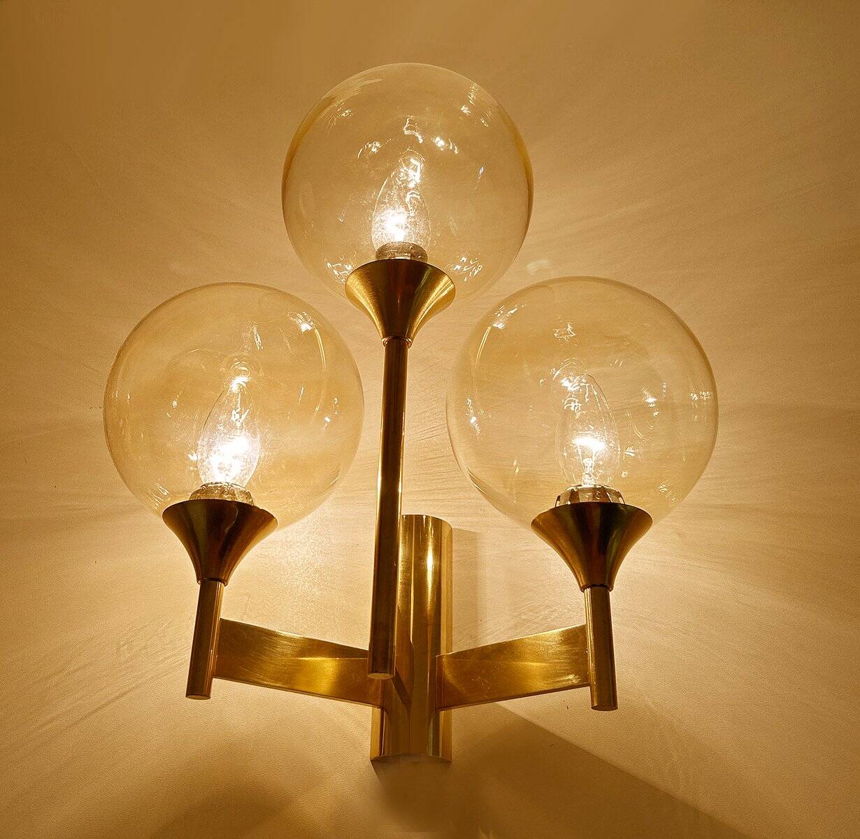 Large vintage glass sconce from Sciolari