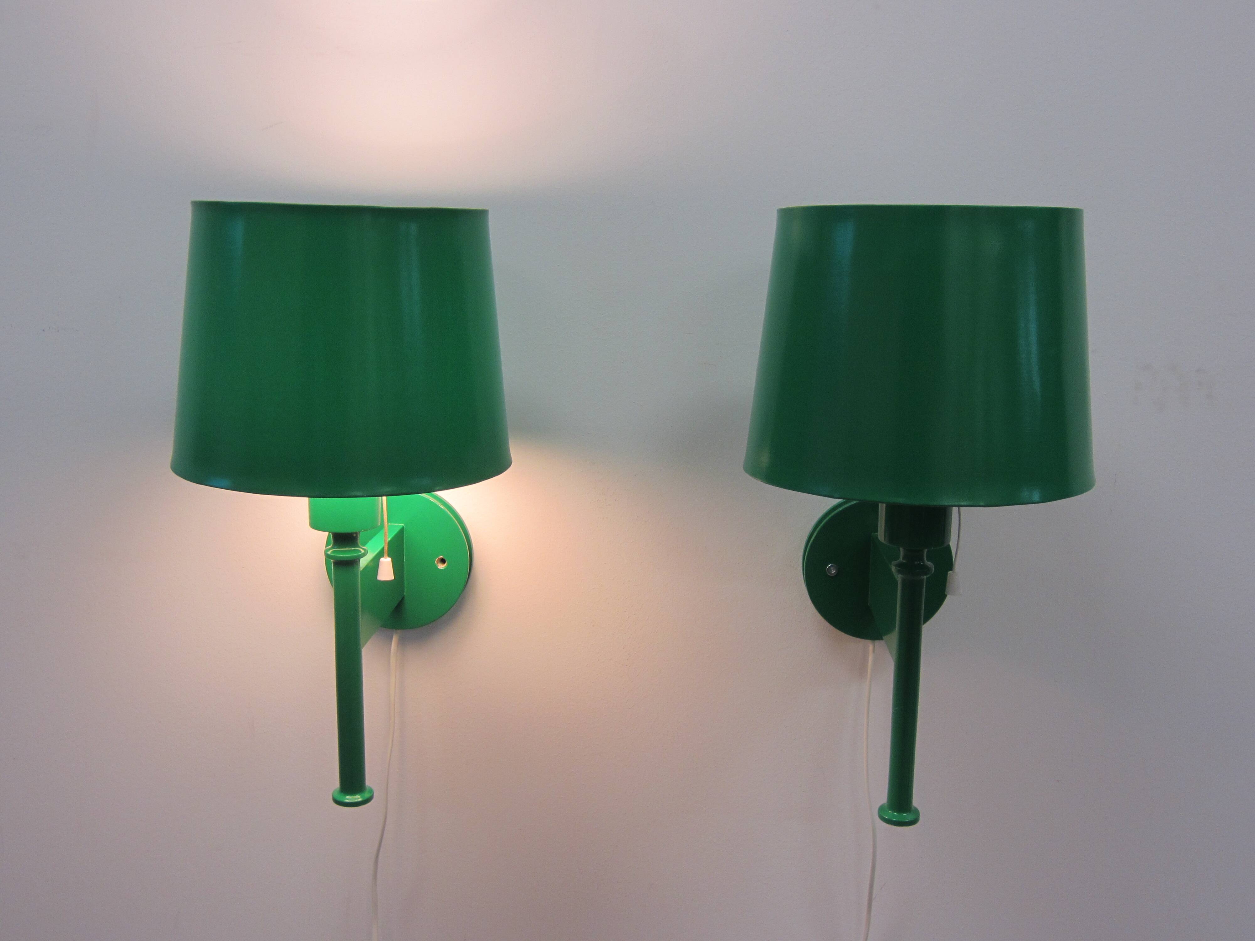 Pair of Scandinavian Luxus wall lamps by Uno and Östen Kristiansson