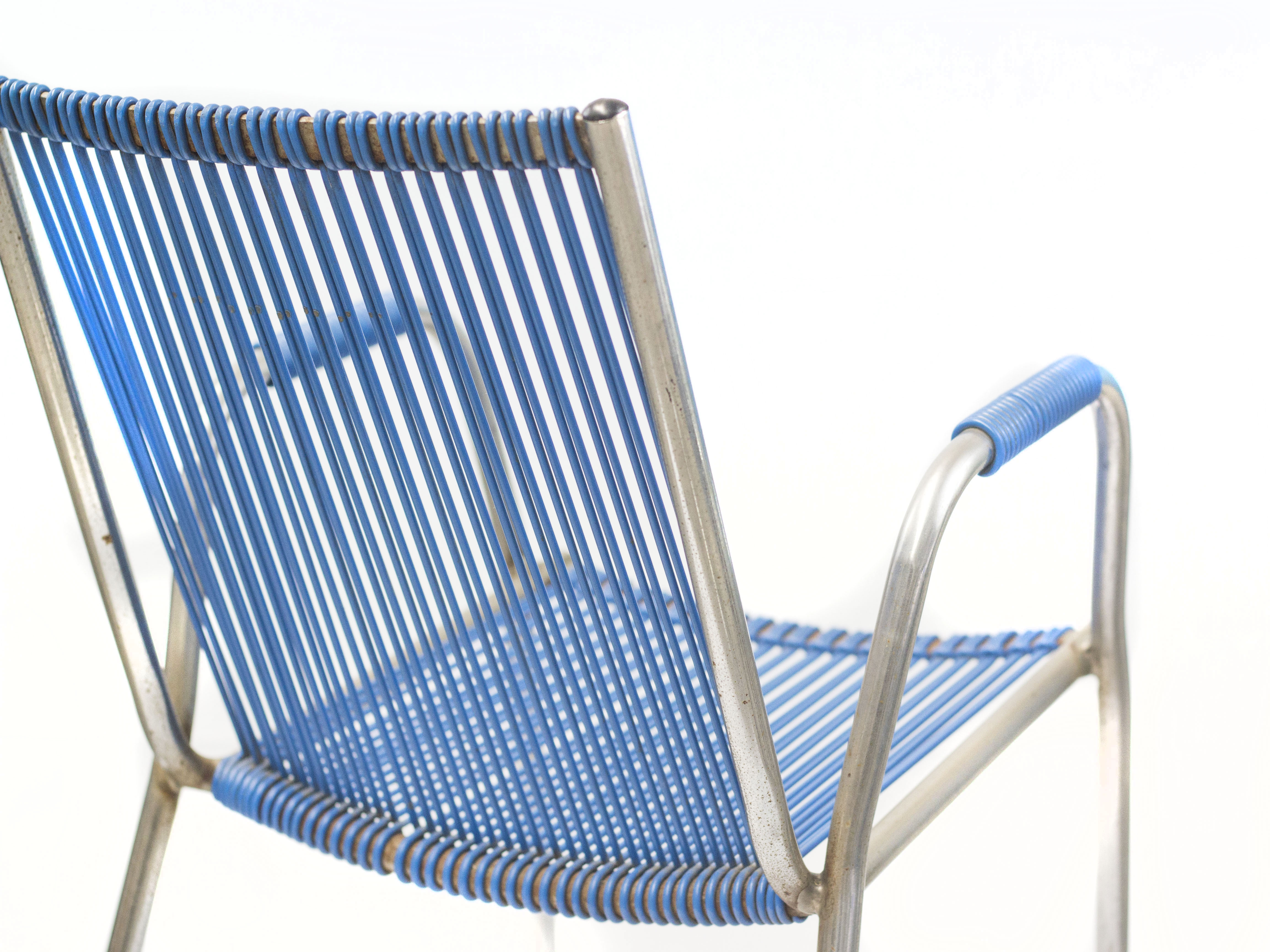 Set of 2 kids chair with scoubidou grid France 60s