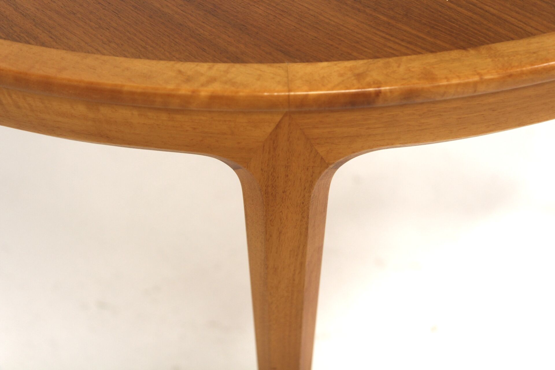 Walnut dining table, "Facett 3-132" Bertil Fridhagen, Sweden, 1960