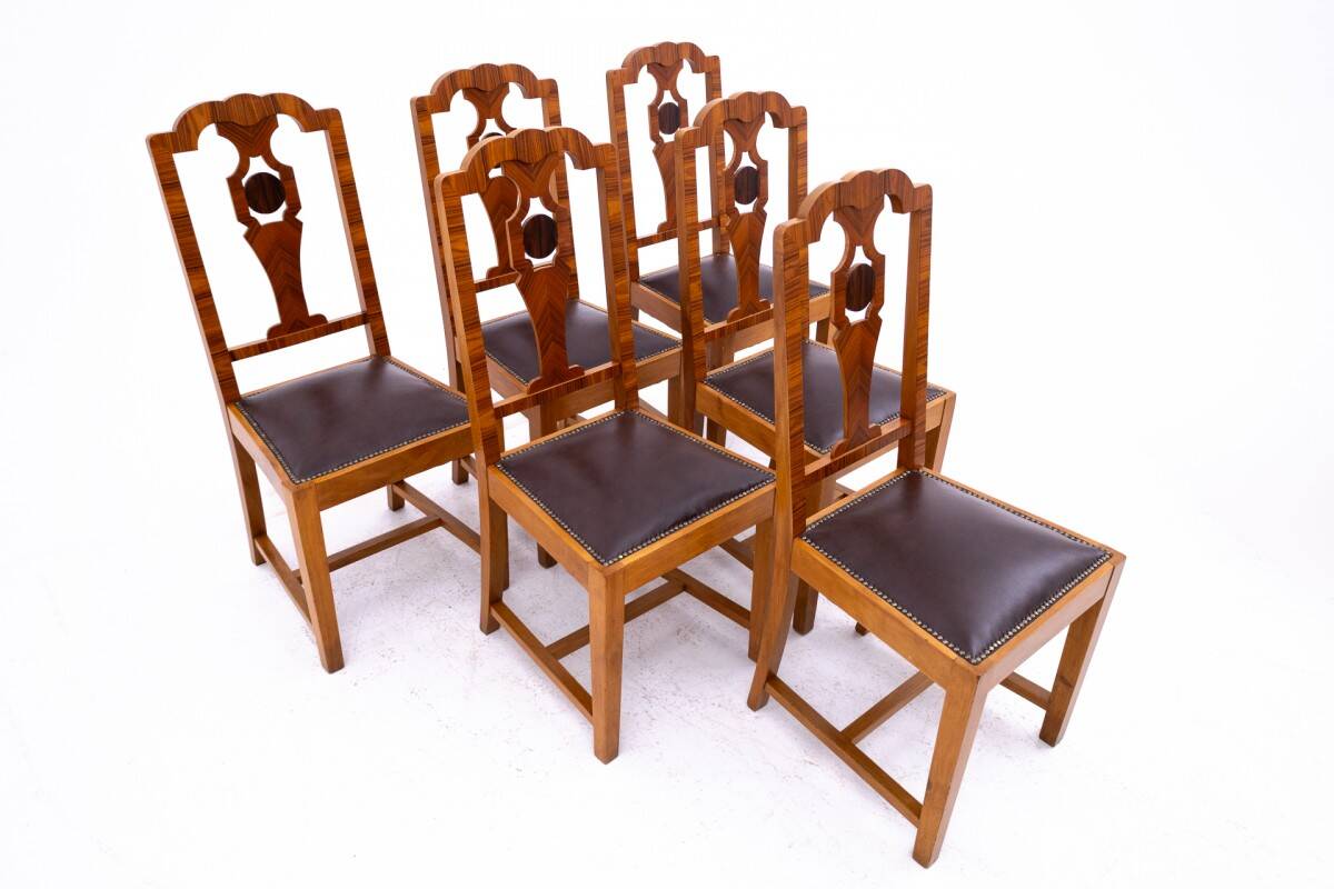 Un ensemble de chaises Art Déco, années 1940, Pologne.