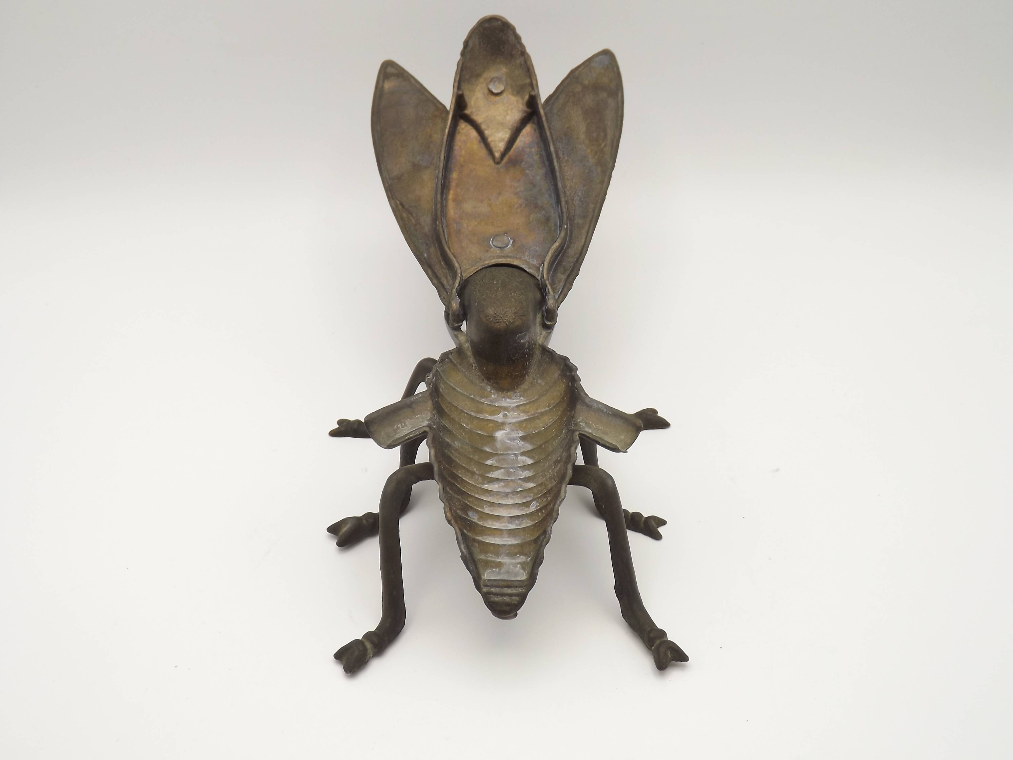 Brass Art Deco fly with movable wings Collection 4288
