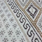 Berber carpet handmade in pure wool beige 78 x 158 cm