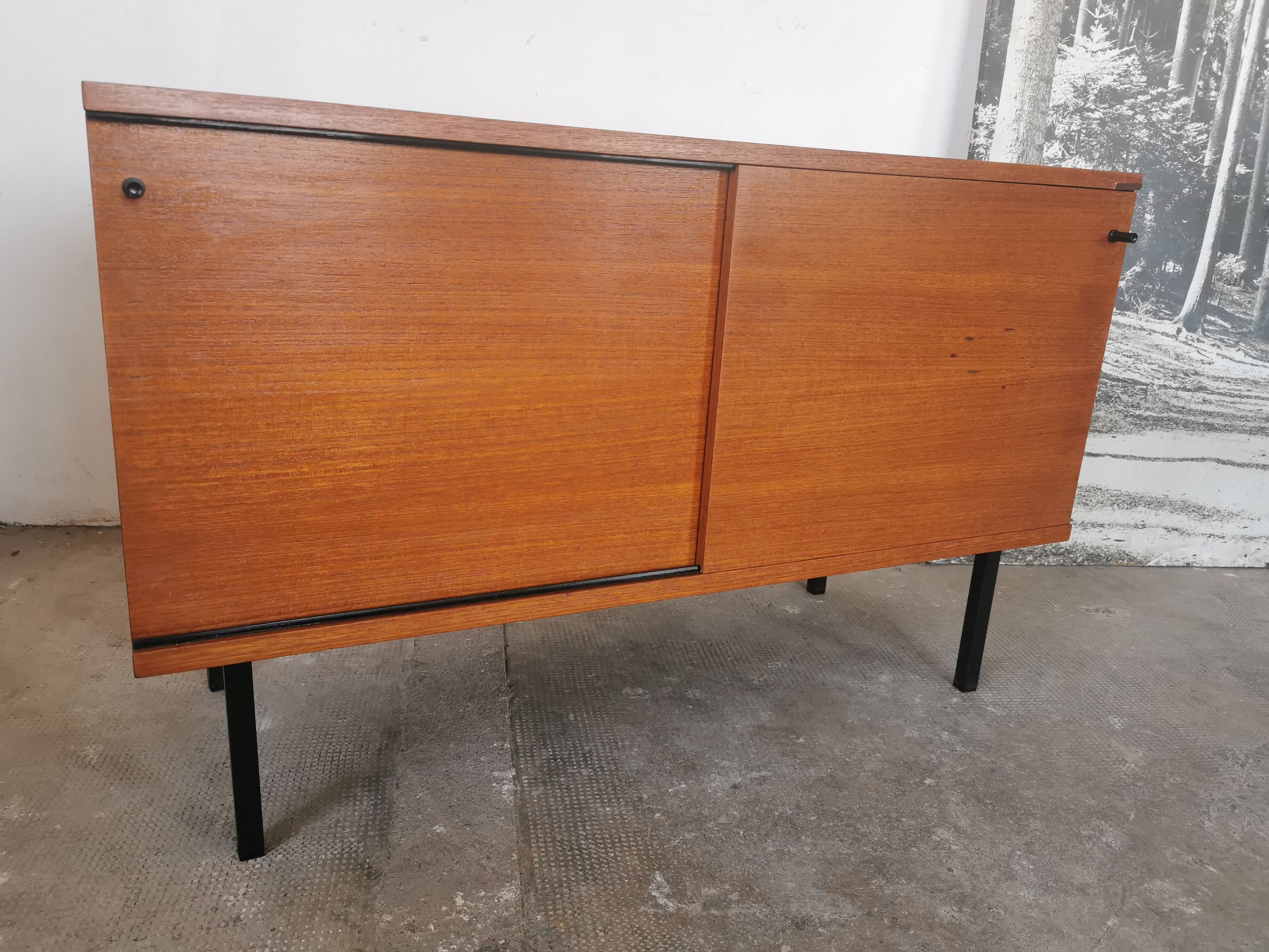 Buffet portes coulissantes en teck de Gunther Renkel pour Rego