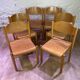 Suite de 6 chaises en bois vintage empilables