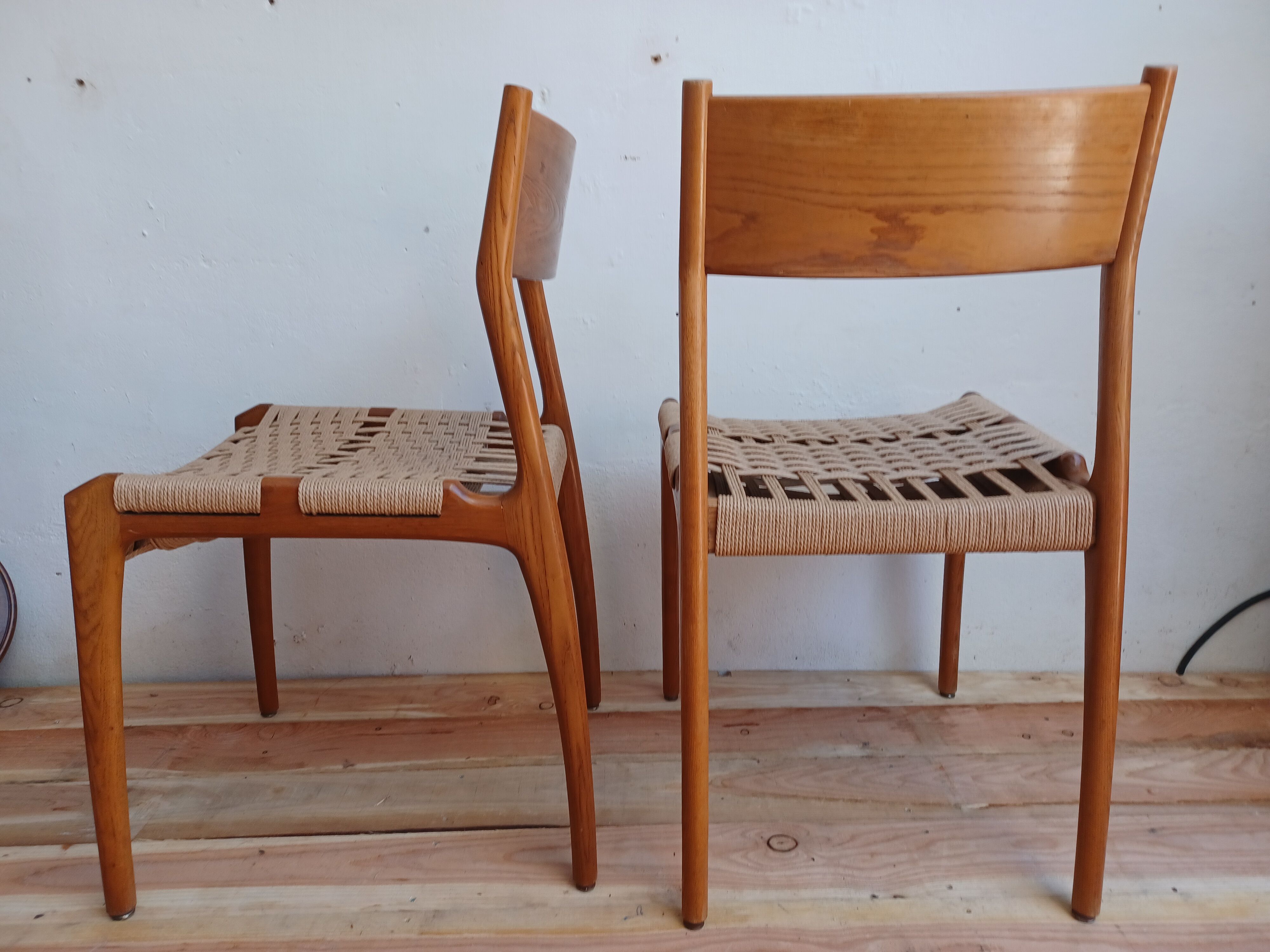 Pair of chairs, Consorzio Sedie Friuli, 1960