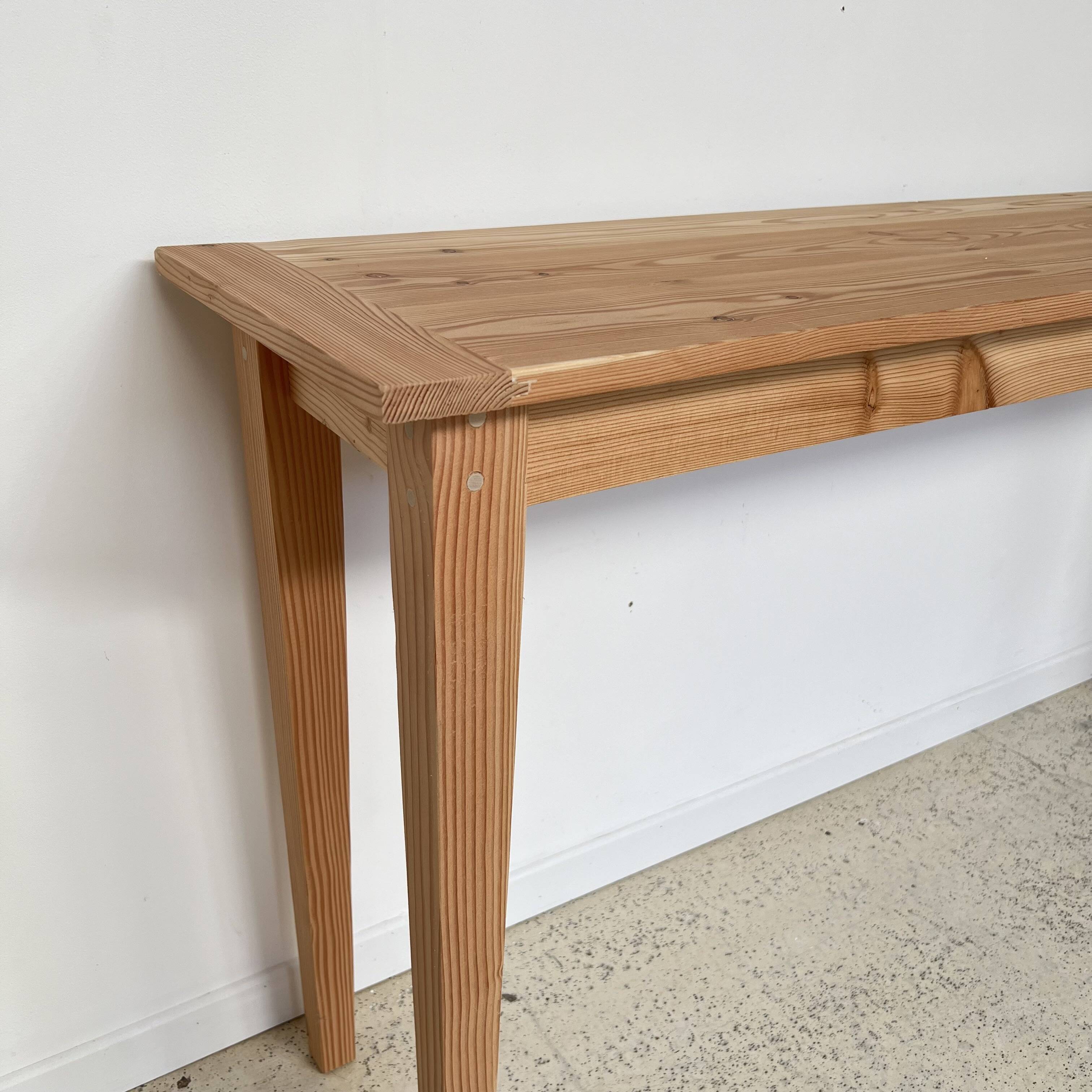 Fine console, side table or school table in wood with spindle legs 160cm Vintage retro decoration