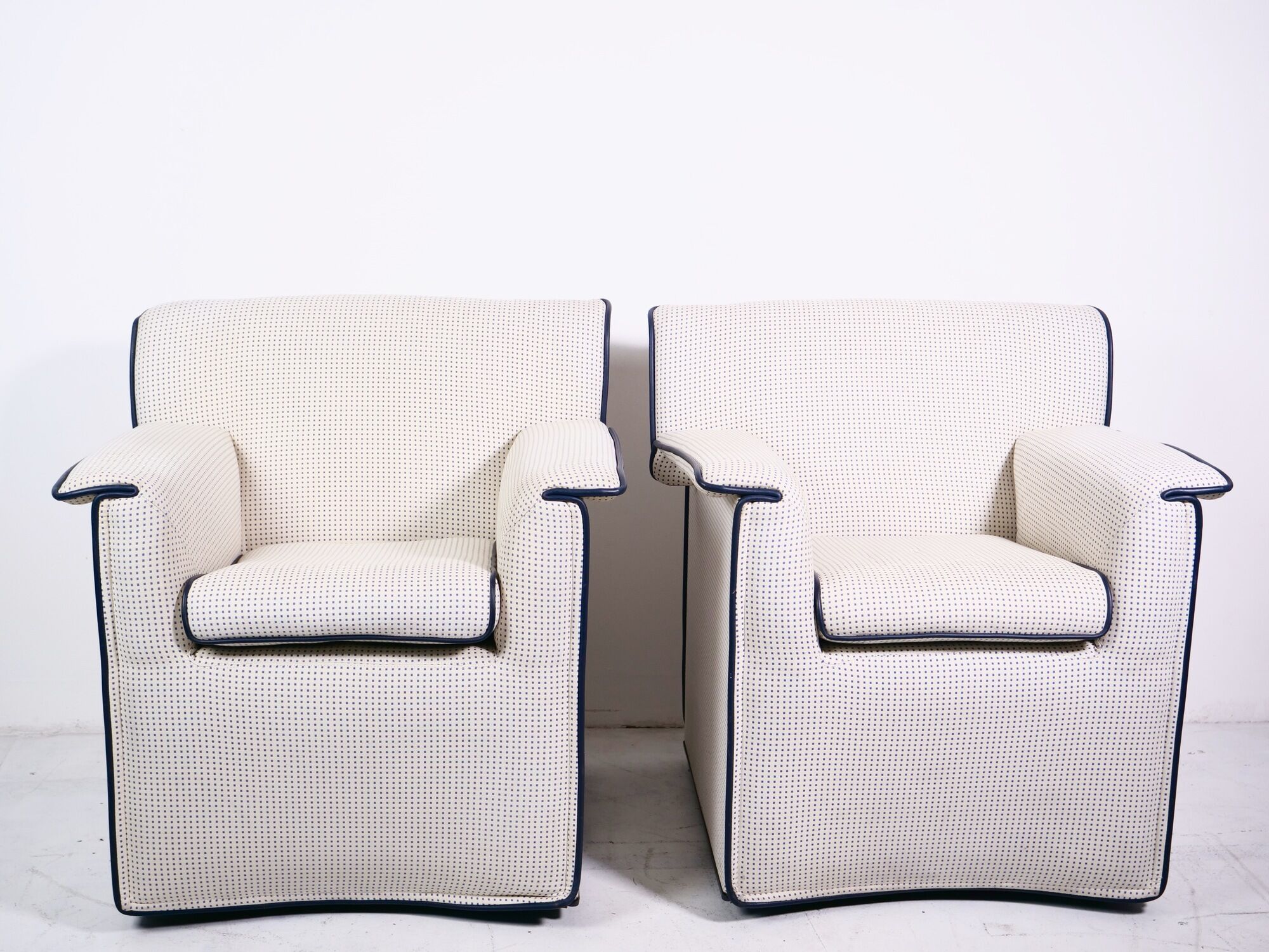 pair of armchairs Laurianetta by Afra and Tobia Scarpa for B&B Italia