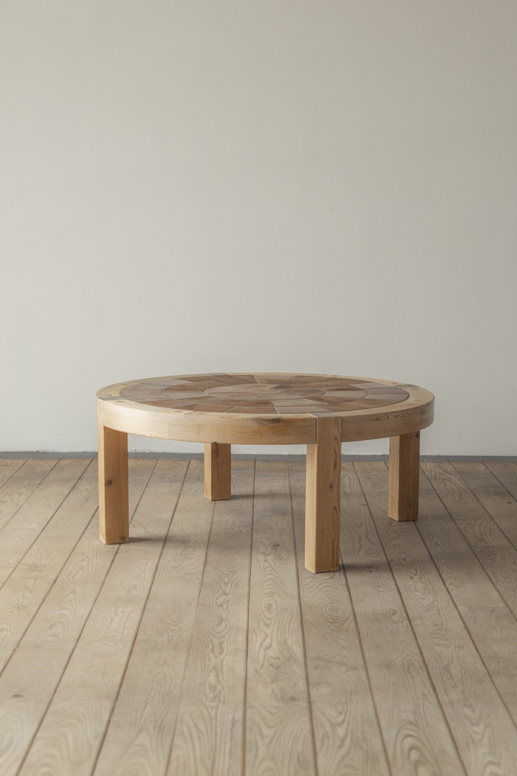 Lisbeth Sallingboe, coffee table