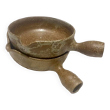 Lot ancien paire de plats caquelons terre cuite vernissée bec verseur poignées poêlon