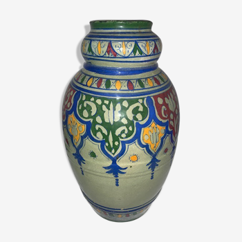 Moroccan vase anchored