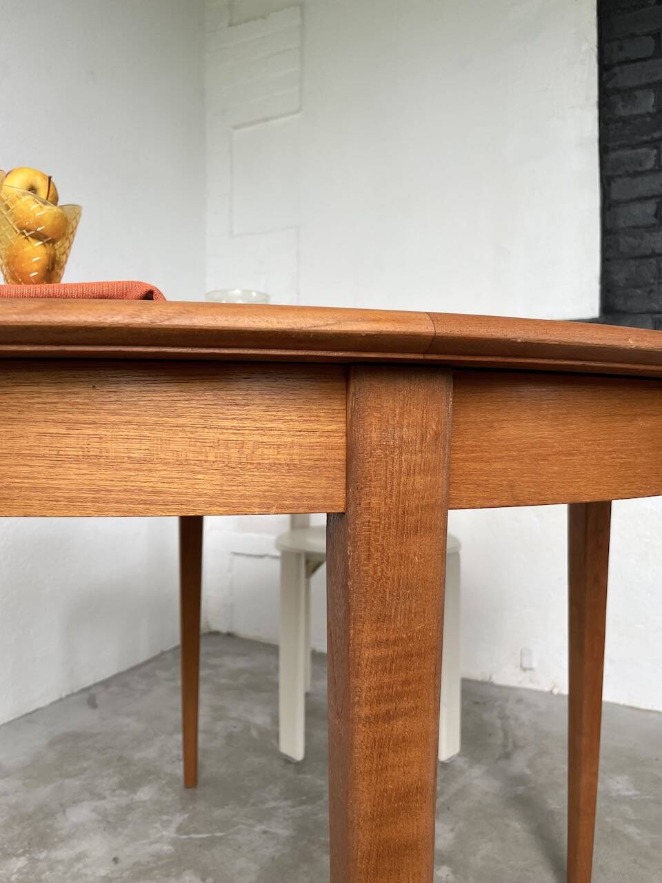 Scandinavian round teak table with extension