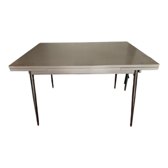 Formica table