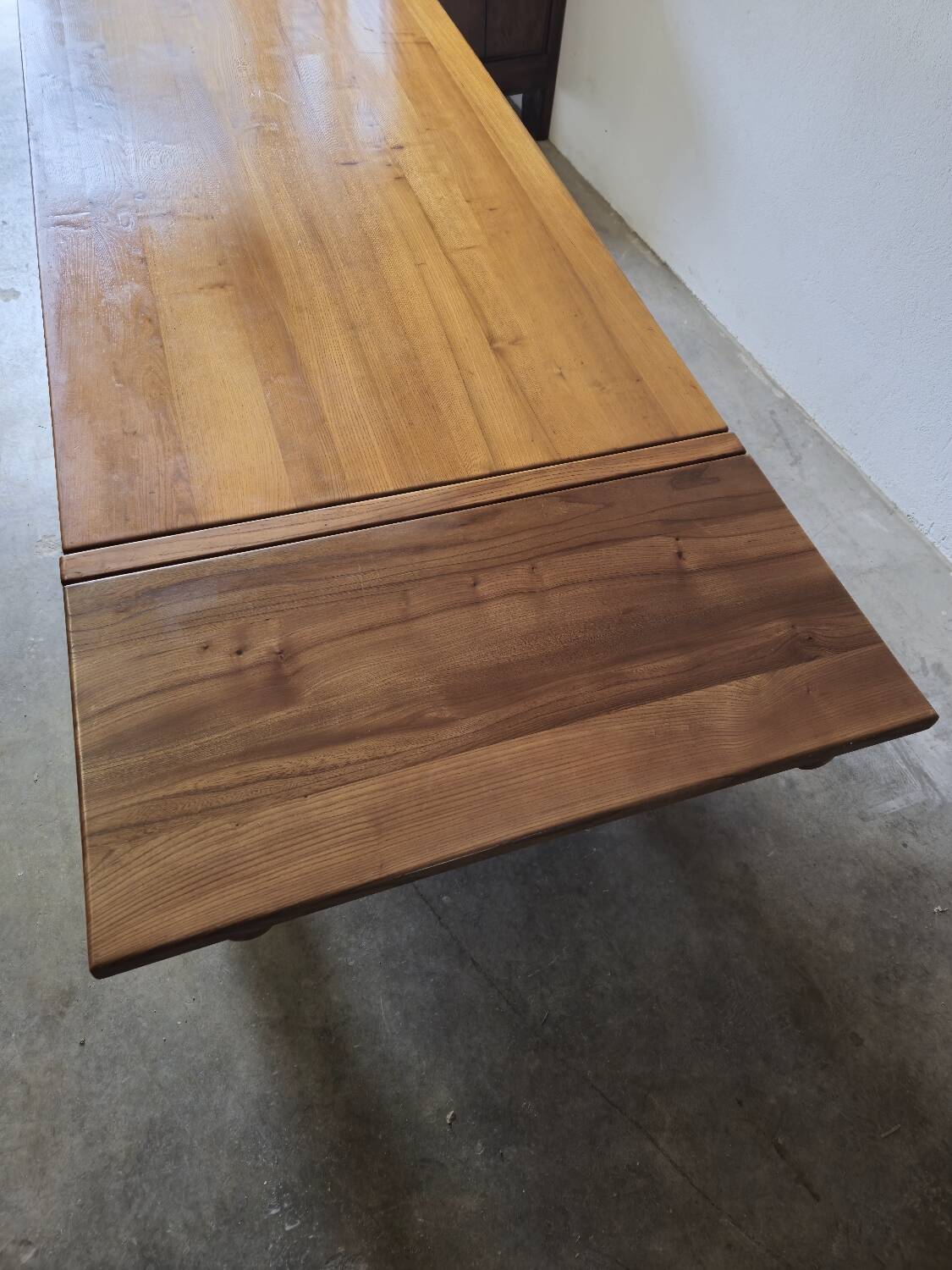 Dining room set table and 6 chairs Maison Regain in Elm